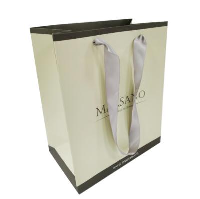 China Wholesale Recyclable Clothes OEM Packaging Design High Quality Paper Bag For Boutique With Your Own Logo for sale