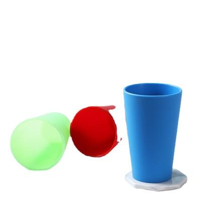 China Stocked Amazon Rainbow Color Silicone Mug 480ml Large Mixed Capacity Thickened Beer Cup Beverage Silicone Cup for sale