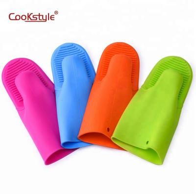 China Best Selling Modern Products Silicone Oven Mitts Heat Resistant For Cooking Tool for sale