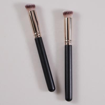 China Precision Concealer Sweep Concealer Women Concealer Powder Single Smooth Dense Brush Flat Contour Eye Makeup Brush for sale