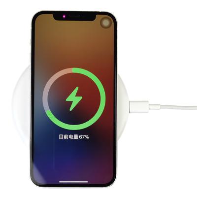 China Microphone with CE, FC, ROSH factory price high quality QI wireless charger for smart phone wireless charging for sale