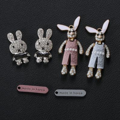 China Large shell mobile phone rabbit full diamond rabbit jewelry mobile phone accessories popular Korean creative cute letter diy accessories for sale