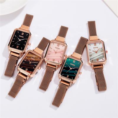 China 2022 Green Watch Band Set Popular Quartz Rose Gold Mesh Strap Multipurpose Pulsera Reloj Set Multipurpose Set Watch Jewelry 2pc Set for sale