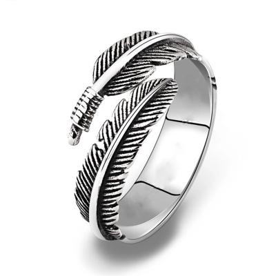 China Environmentally Friendly Exquisite Resizable Vintage Men's Retro Adjustable Feather Ring Fashion Adjustable Brass Silver Plated Leaf Ring for sale