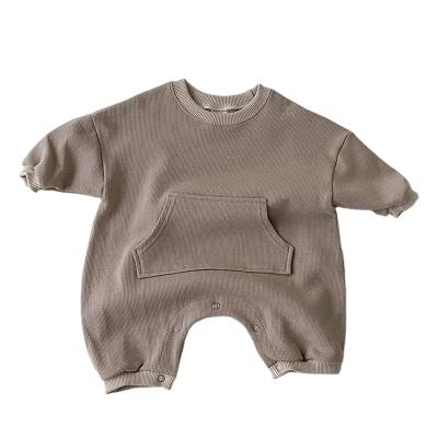 China Casual 100% Baby Pocket Overalls Autumn Cotton Long Sleeve Baby Rompers Chenille Baby Sweatshirt Romper for sale