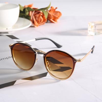 China 2020 Latest Fashion Sunglasses Promotional PC Plastic Round Sun Glass Rimless Sunglasses For Women Cheap 2021 for sale