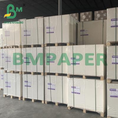 China Papel blanco resistente a la grasa de grado alimenticio de 38 gramos, resistente a altas temperaturas 80 * 110 cm en venta