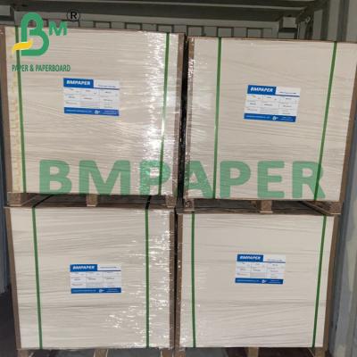 China 60 g de papel artesanal MG marrón sin blanquear de calidad alimentaria y cartón de paja en rollo en venta