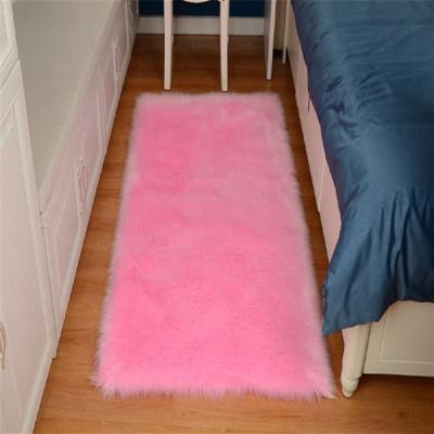 China Anti-slip newly launched rectangle faux fur blanket rug for home decor made in china for sale