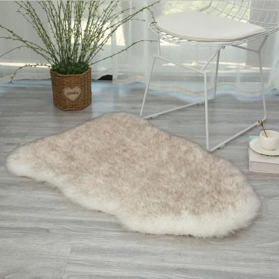 China Washable Luxury Slanted Home Rugs Decor Faux Fox Fur Blankets Alfombras Faux Fur Blankets And Carpets Faux Fur Rugs for sale