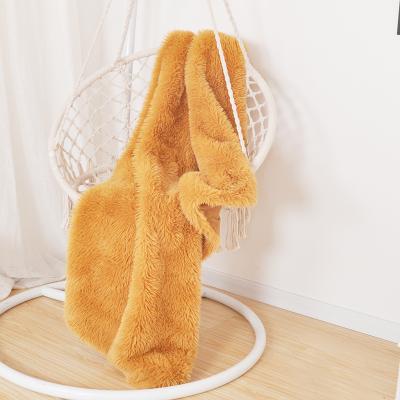 China Anti-pilling New Design Plush Blankets Faux Fur Throw Blanket For Travel for sale