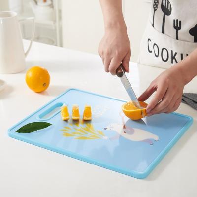 China Sustainable Square Colored Plastic Chopper Cutting Board For Kitchen for sale