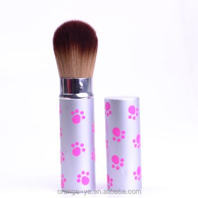 China Retractable and Contractible Retractable Makeup Brush with Matte Silver Barrel and Footprint for sale