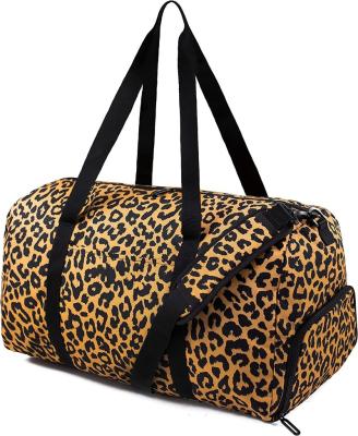 China Anti Theft Women's Large Fleece Weekender Bag With Shoe Pocket Travel Bag for sale