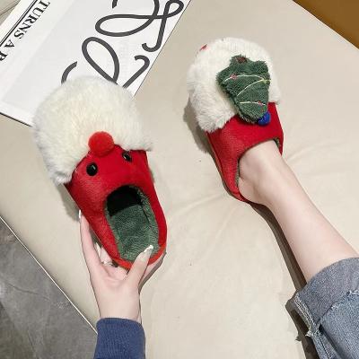 China 2021 New Breathable Wholesale Women Ladies Sandals Slides Indoor Lovely Crocodile Fashion Home Christmas Soft Slippers for sale