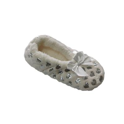 China Wholesale Winter Comfortable Ladies Antiskid Fashion Flat Bottom Warm Home Slippers for sale