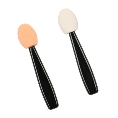 China Dual End Makeup Eyeliner Or Eyeshadow Sponge Free Disposable Dual Ended Latex Eyeshadow Blending Brush for sale