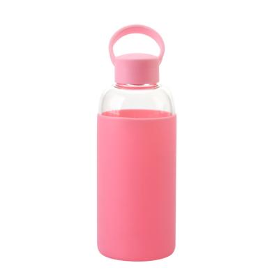 China 2021 sustainable new in ECO friendlyl glass water bottle with silicone sleeve portable sports water bottle for sale