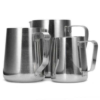 China Sustainable Food Grade SUS18/8 Stainless Steel Steaming Skimming Pitcher For Espresso Machines for sale