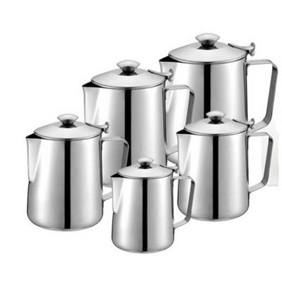 China WITH LID 20oz Stainless Steel Coffee Pitcher Craft Latte Milk Frothing Jug With Lid for sale