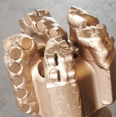 China 8-1/2 Pdc drill bit sale/scrap diamond PDC bit for mining with 5 blades for sale