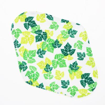 China Super Absorbent Reusable& Menstrual Sanitary Pads Girls Bamboo Fiber Printed Green Leaves Pattern Washable Menstrual Towel for sale