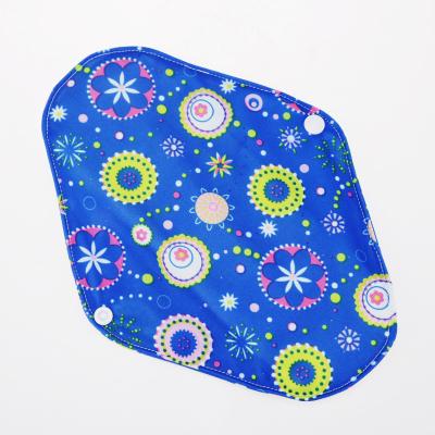 China Super Absorbent Menstrual Washable Bamboo Fiber Printed Sanitary Pads Girls Period Reusable& Star Shape Towel for sale