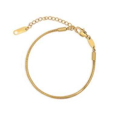 China Chris April TRENDY In Fashion Design 316L Stainless Steel PVD Snake Simple Gold Plated Chain Bracelet for sale