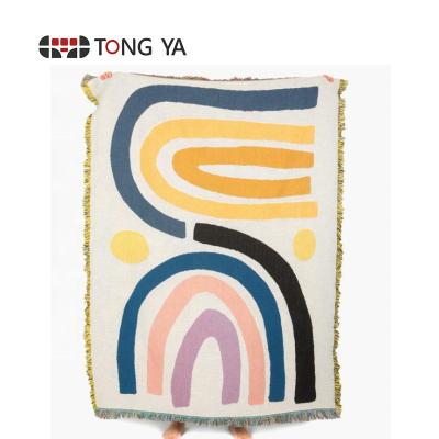 China New 2020 Geometric Woven Anti-pilling Spray Blanket For Airplane Travel for sale