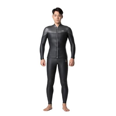 China BESTDIVE 3mm Yamamoto Neoprene Long Sleeve SCS Male Antibacterial Smooth-Skin Zipper Freediving Suit for sale