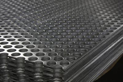 China metal building materials metal perforated sheet 1Mx2M Round hole Stainless Steel perforated metal mesh sheets for sale