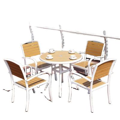 China Muebles para exteriores Conjunto de mesa de café de aluminio con espesor y diseño personalizados en venta