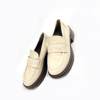 China Soft and beautiful lines not hard type English style Lefu leg curve adjustment light soft trend shoes for sale