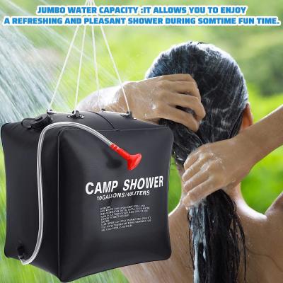 Cina 10 Gallons/ 40L Solar Camping Showers with Hot Water Portable Camping Shower Bag Removable Hose Shower Nylon Ropes in vendita