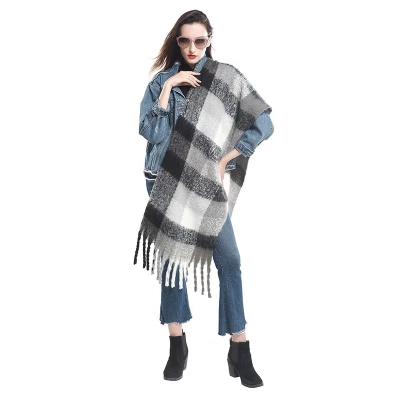 China Wholesale Women Thick Elegant Shawls Winter Polyester Plaid Check Pattern Classic Scarf With Tassel for sale