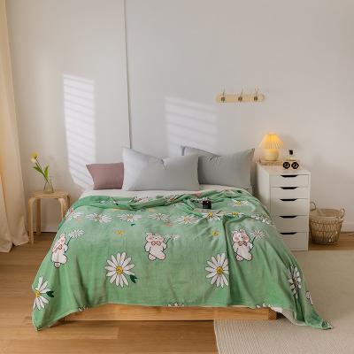 China OEM Wonu Throw Sofa Blanket Wholesale Manta Personalizada Christmas Flannel Anti-Static Blanket for sale