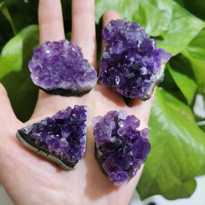 China Natural Group Crystal Cluster Freeform Block of Europe Good Quality Gemstone Amethyst for Healing for sale