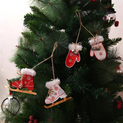 China Popular Christmas Decoration Gift Wooden Christmas Tree Skates Pendant for sale