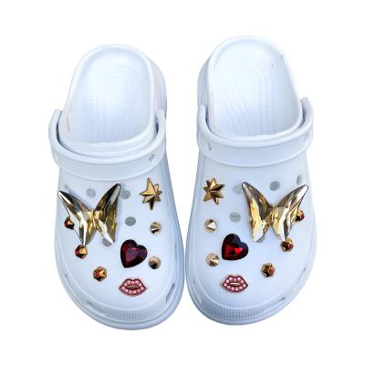 China New Shoe Decorations DIY Durable Luxury Rhinestone Butterfly Removable Shoe Charms Fashion For Girl Clog Sandals for sale