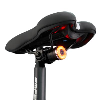 China New Outdoor Tail Recycling Light With Turn Signals Usb Rechargeable Bicycle Led Rear Brake Tail Light for sale