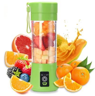 China 380ml Car Refillable Smoothies Blender Portable Mini Juicer Juicer Cups for sale