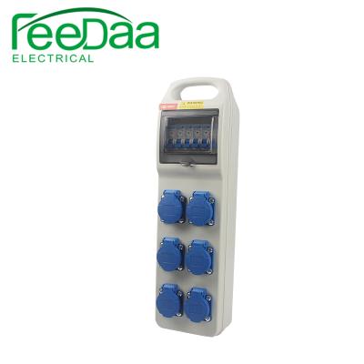 China New Combination Type Of Industrial Socket Box With Sockets 16A 2p+E 230V ABS for sale