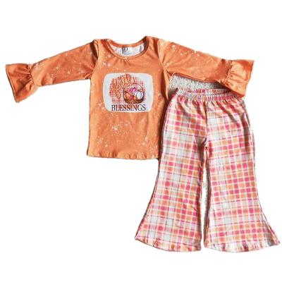 China No moq vintage RTS fashion toddler clothing sets new fall pumpkin print long sleeves T-shirt set plaid bell pants outfits kids clothing for sale