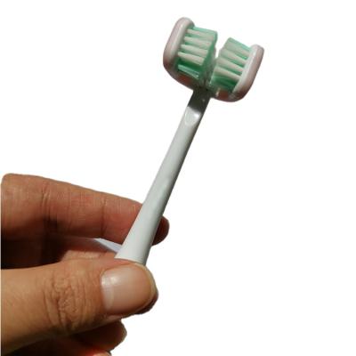 China For Replacement WPT-004/026 Brush Heads Triple Bristle Three Headed Three Sided Brush Heads For Electric Toothbrushes for sale