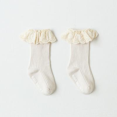 China Antibacterial Cute Gift Girl Boys Anti Slip Quality Newborn Shoes Set Socks For Baby for sale