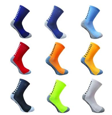 China Custom Logo Anti Slip Sport Grip Media Antibacterial Antideslizante Calcetas Antideslizante Futbol Football Soccer Socks For Men for sale