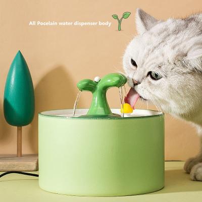 China Cat Ceramic Mobile Mute Automatic Drinking Water Circulation Sustainable Pet Food Dispenser Automatic Pet Water Dispenser Pet for sale