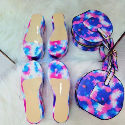 China 2021 Anti-skid Women's Pumps and Handbags Jelly Purse With Slides Slippers and Women's Pumps Platform Sandals Bags for sale