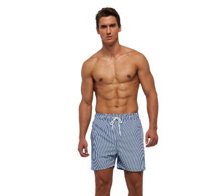 China European and American Anti-wrinkle men can be trimmed breathable mesh leisure beach large size pants quarter shorts for sale