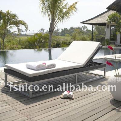 China Outdoor Wicker Sun Sofa Lounge Bed NQL-2 Wicker Furniture for sale